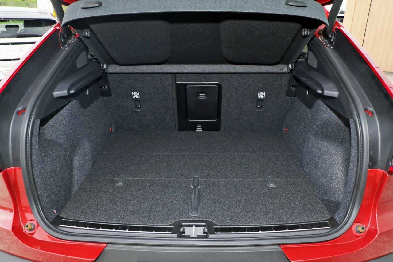 Volvo  C40 Recharge Ultimate, Twin Motor, Electric