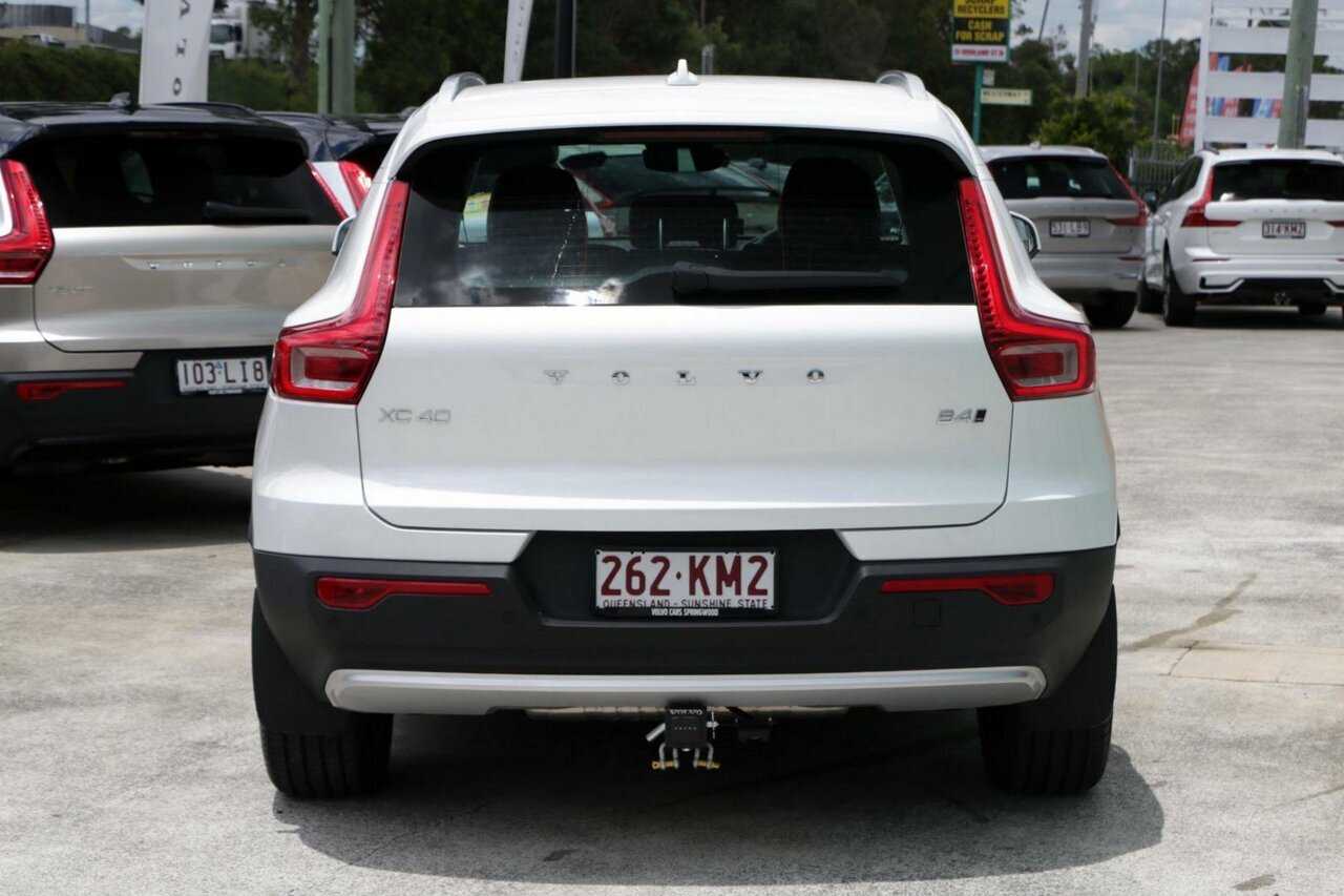 Volvo  XC40 Ultimate, B4 AWD Mild hybrid, Petrol, Bright
