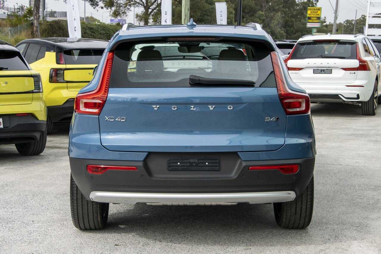 Volvo  XC40 Ultimate, B4 Mild Hybrid, Petrol, Bright