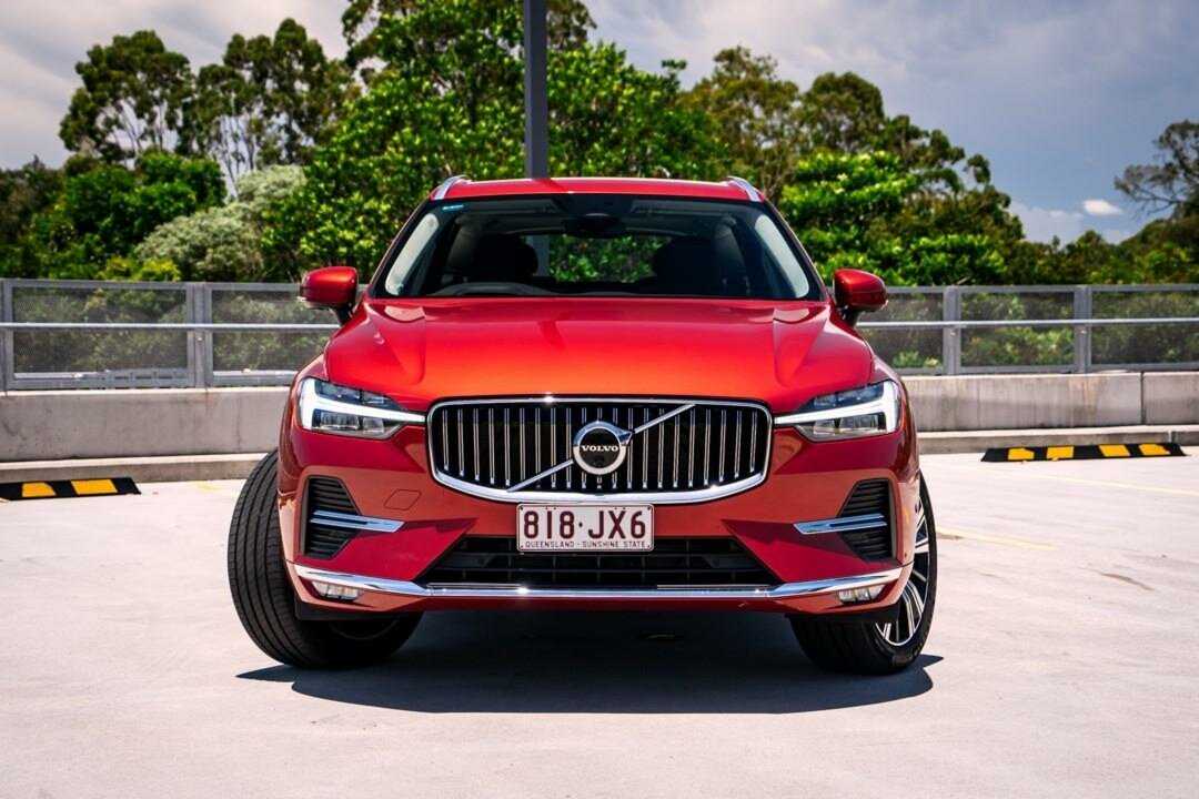 Volvo  XC60 Ultimate, B5 Mild Hybrid, Petrol, Bright