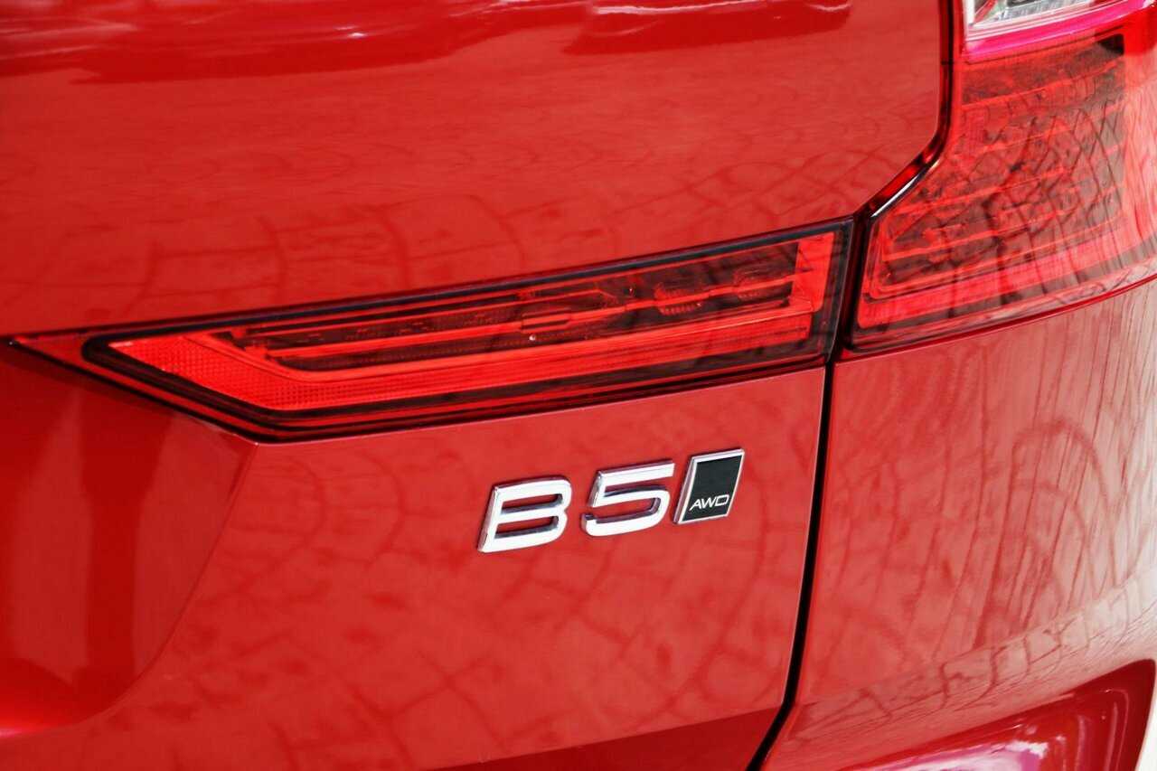Volvo  XC60 Ultimate, B5 Mild Hybrid, Petrol, Bright