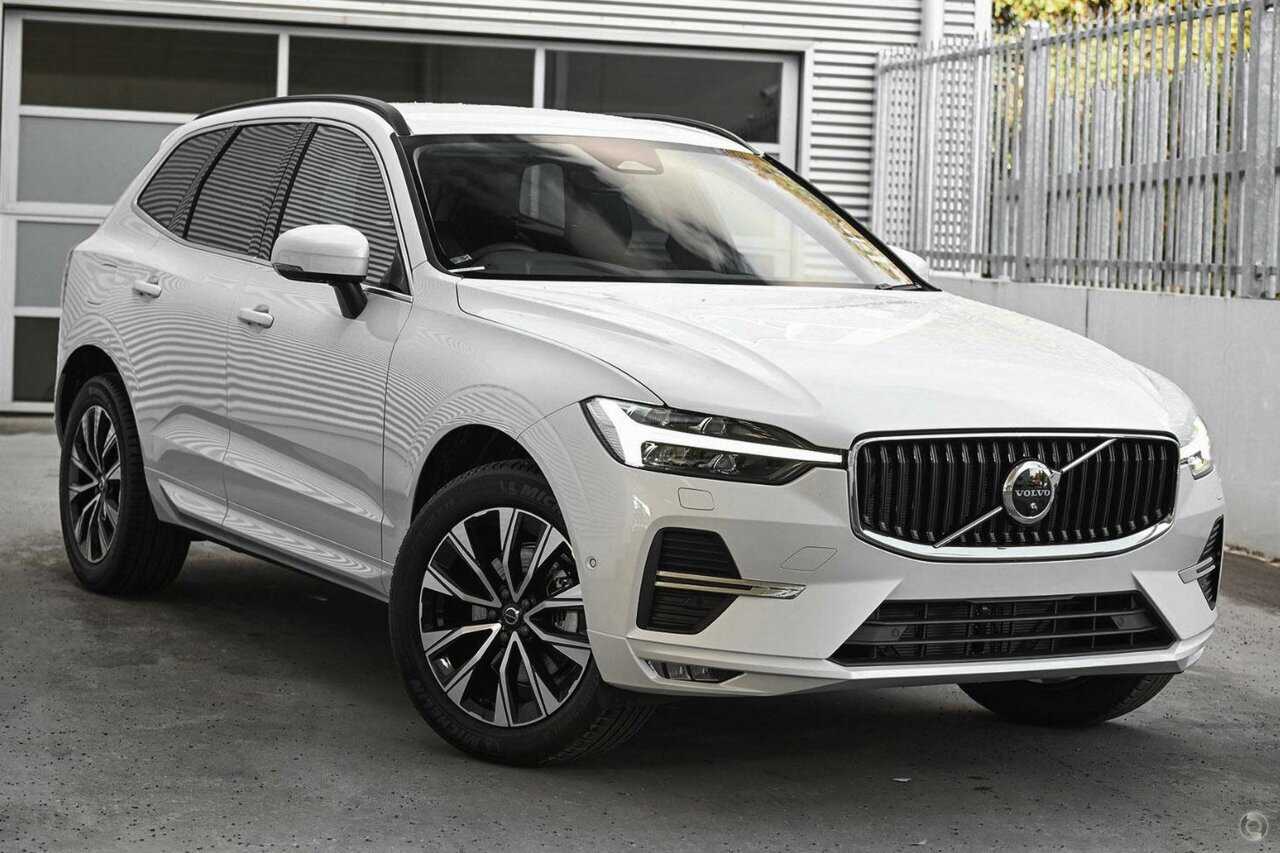 Volvo  XC60 Plus, B5 AWD Mild hybrid, Petrol
