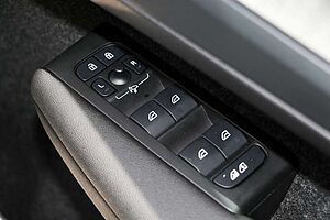 Volvo  XC40 Ultimate, B4 AWD Mild hybrid, Petrol, Bright