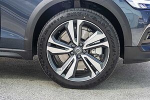 Volvo  V60 Cross Country Ultimate, B5 AWD Mild hybrid, Petrol, Bright