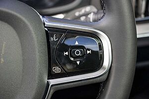 Volvo  V60 Cross Country Ultimate, B5 AWD Mild hybrid, Petrol, Bright