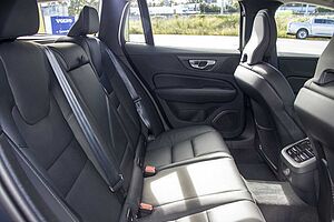 Volvo  V60 Cross Country Ultimate, B5 AWD Mild hybrid, Petrol, Bright