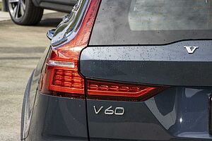 Volvo  V60 Cross Country Ultimate, B5 AWD Mild hybrid, Petrol, Bright