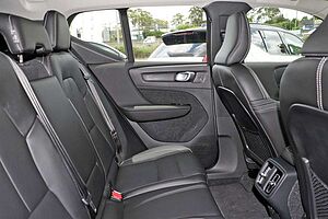 Volvo  XC40 Ultimate, B4 AWD Mild hybrid, Petrol, Bright