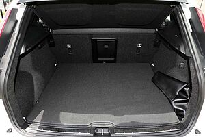 Volvo  XC40 Ultimate, B4 AWD Mild hybrid, Petrol, Bright