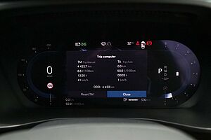 Volvo  XC40 Ultimate, B4 AWD Mild hybrid, Petrol, Bright