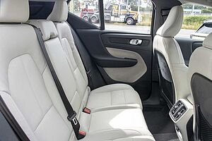 Volvo  XC40 Ultimate, B4 Mild Hybrid, Petrol, Bright