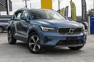 Volvo  XC40 Ultimate, B4 Mild Hybrid, Petrol, Bright