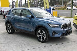 Volvo  XC40 Ultimate, B4 Mild Hybrid, Petrol, Bright