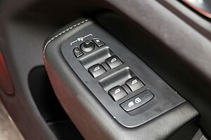 Volvo  XC60 Ultimate, B5 Mild Hybrid, Petrol, Bright