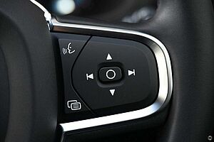 Volvo  XC60 Plus, B5 AWD Mild hybrid, Petrol